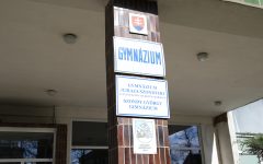 Koniec 2. fázy výmeny otvorových výplní šahanského gymnázia
