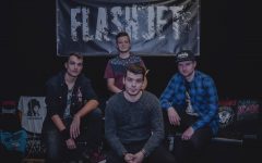 “Minden tag zenei stílusa vegyül az általunk játszott zenében” – interjú a ’nényei Flashjet frontemberével