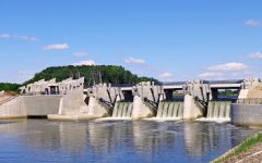 Tüntettek a zselízi vízi erőmű miatt Léván