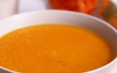 Egy őszi sláger: a sütőtökkrémleves