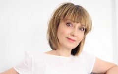 Romantika, klasszikus zene, zseniális cselekményszövés – Mörk Leonóra regényeiről