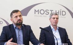 Kinek a kije Bugár Béla?