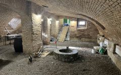 Megkezdődhet a zselízi Sacher-ház kútjának renoválása