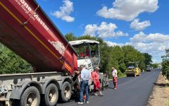 Megkezdődött a Nagypuszta-Garammikola közötti útszakasz felújítása Zselíznél