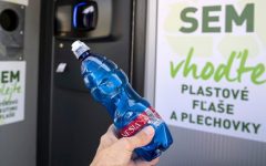 Pozitívan viszonyul a lakosság a PET-palackok visszaváltásához