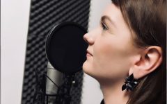 Zselízi énekesnő a mulatós nagyszínpadán